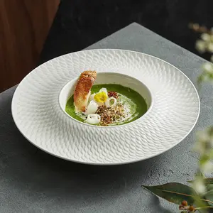 Hotel unico stoviglie in porcellana bianca piatti a base di zuppa rotonda grandi piatti profondi in ceramica per ristorante