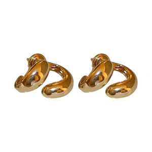 <span class=keywords><strong>Boucles</strong></span> <span class=keywords><strong>d</strong></span>'<span class=keywords><strong>oreilles</strong></span> clous sophistiquées en fer électroplaqué style français minimaliste, en forme de C, argentées, à la mode - Product Image 5