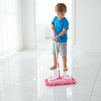 Mini ensemble d'outils de nettoyage pour enfants de style moderne, brosse et serpillière en chenille douce avec tête de balai en PP et manche en plastique