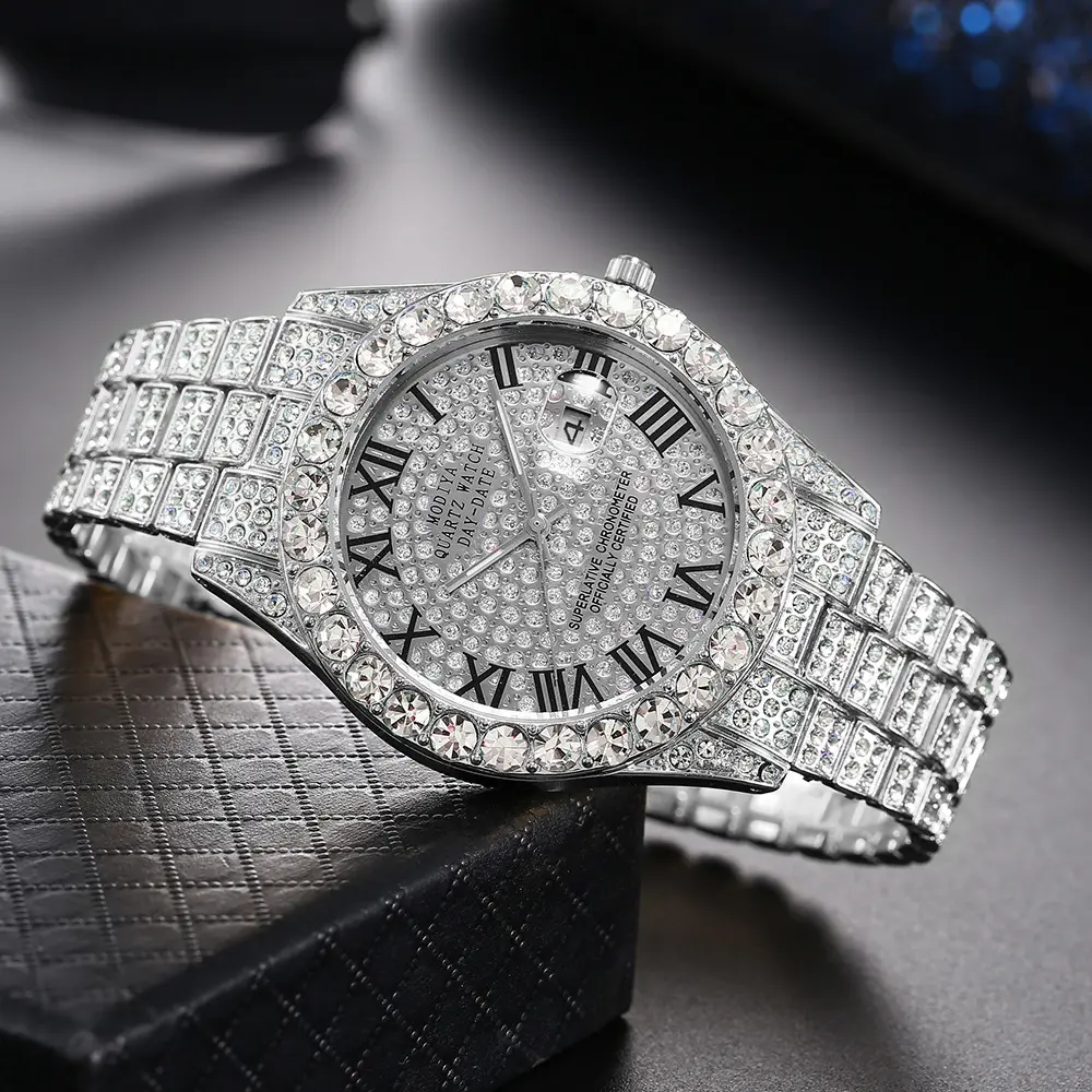 סט מתנה לשעוני היפ הופ 2024 שעון זהב אייס אאוט יהלום שעון יוקרה לגברים סט תכשיטים שעוני יד קוורץ