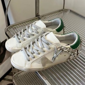 Nouvelles Chaussures de Luxe Designer Perles Blanches Gemmes Baskets de Course pour Couples en Cuir Véritable et Maille Respirante à Lacets Marque Personnalisée - Product Image 1