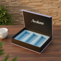 Boîte cadeau magnétique en carton ondulé écologique et recyclable avec logo personnalisé et gaufrage pour l'image de marque d'entreprise et les événements