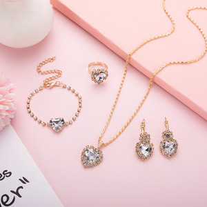 4 Pcs/Set Fashion Heart Shape Red Purple Crystal Pendant Clavicule Necklace Heart Earring Ring Bracelet Set - Product Image 4