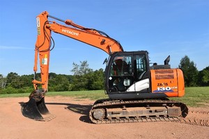 Excavatrice sur chenilles d'occasion Hitachi Zaxis 130 à bas prix à Shanghai, fabriquée au Japon, Hitachi ZX130LC à vendre - Product Image 5