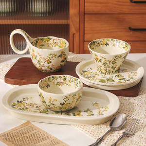 Set di Piatti e <span class=keywords><strong>Ciotole</strong></span> in Ceramica Smaltata con Motivo Osmanthus, Adatti al Microonde, Design Giapponese Carino, Regalo di Alta Gamma per Nuova Casa - Product Image 1