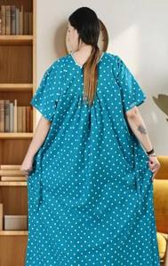 ชุดนอนขนาดใหญ่พิเศษของผู้หญิงชุดนอนลายพื้นพร้อมเทคนิคปักลายแถบปิดเอวยางยืดสวมใส่สบาย - Product Image 2