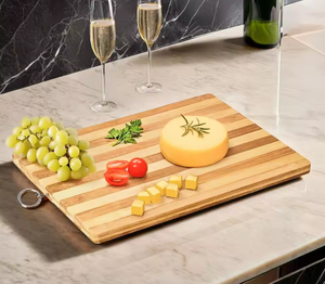 Tabla de Cortar de Bambú con Diseño de Rayas <span class=keywords><strong>en</strong></span> <span class=keywords><strong>Tres</strong></span> Tamaños con Orificios para Colgar Fácilmente - Product Image 3