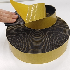 Nastro autoadesivo in schiuma di gomma che conferisce un'elevata resistenza allo stampaggio e proprietà termoisolanti elastomeriche - Product Image 6