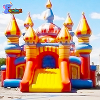 Château gonflable personnalisable, combo château gonflable et trampoline, château gonflable avec toboggan extérieur