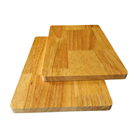 Planche en bois de caoutchouc moderne de haute qualité, peinte aux UV, avec jointure à languettes, taille et couleur personnalisables pour escaliers et plateaux de table