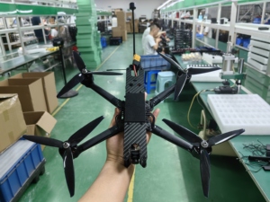 SpiderRC.HK FPV drone 7 pouces correspondant 5.8G 3W VTX Distance de vol 10km Servo Caméra - Product Image 3