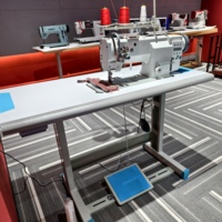 JUKKY Ventes Flash Machine à Coudre Industrielle à Double Aiguille à Alimentation Complète JK-4420D Triple Transport pour Tapisserie