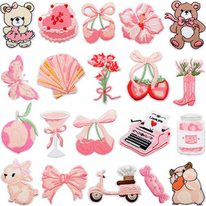 Atacado: Patch de Tecido de Poliéster Bordado com Urso Rosa, Flor de Cerejeira e Doces para Decoração de Dia dos Namorados - Product Image 3