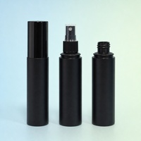 Flacon pulvérisateur vide rechargeable en PE noir de 60 ml avec bouchon complet et brume fine pour tonique facial, hydrolat, parfum et aromathérapie