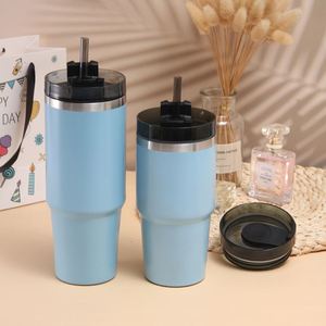 Mug de voyage isotherme en acier inoxydable à double paroi 20oz 30oz avec couvercle, paille et base antidérapante pour boissons chaudes et froides - Product Image 2