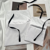 Pochette de luxe en velours avec rabat, doublure satinée, logo personnalisé imprimé, pour vêtements et sacs à main