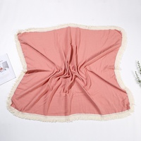 Couverture d'emmaillotage pour bébé en gaze de coton imprimée double couche, 100% coton, coupe-vent pour poussette, avec pompons pour enfants