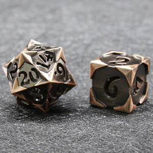Juego de Dados Poliédricos de Metal Hueco Mágico Personalizado de 7 Piezas para Juegos de Rol/Juegos de Mesa - Product Image 6