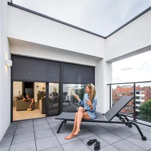 Fermeture éclair motorisée coupe-vent robuste pour l'<span class=keywords><strong>extérieur</strong></span> personnalisée stores enrouleurs en <span class=keywords><strong>tissu</strong></span> pour l'<span class=keywords><strong>extérieur</strong></span> écran de réduction - Product Image 1