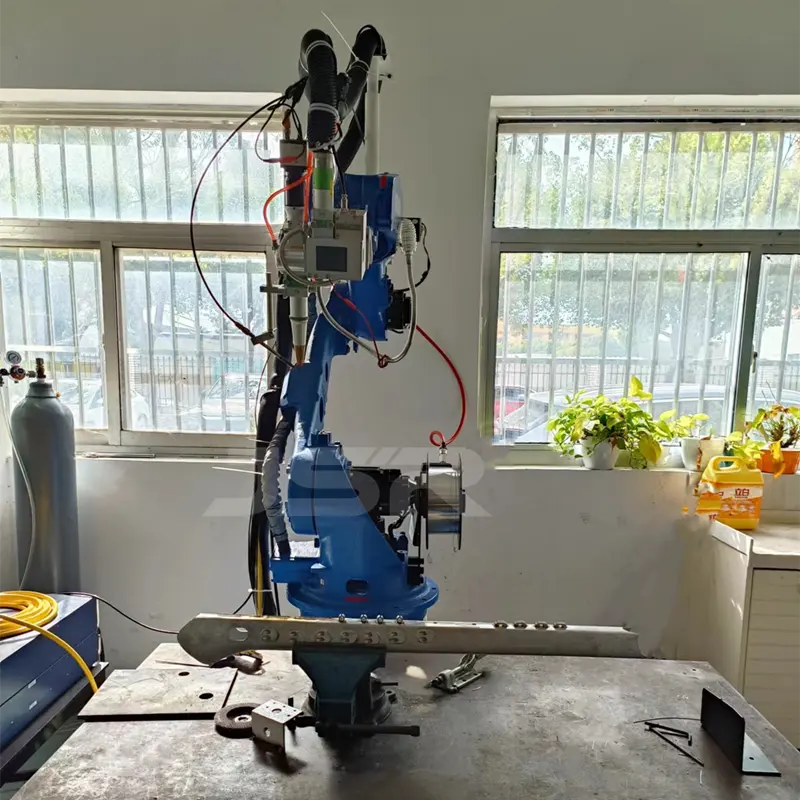 Metall laser geschnittenes Sieb Metall gemischtes Blech und Rohr CO2-Laserschneidmaschine Yaskawa Roboter