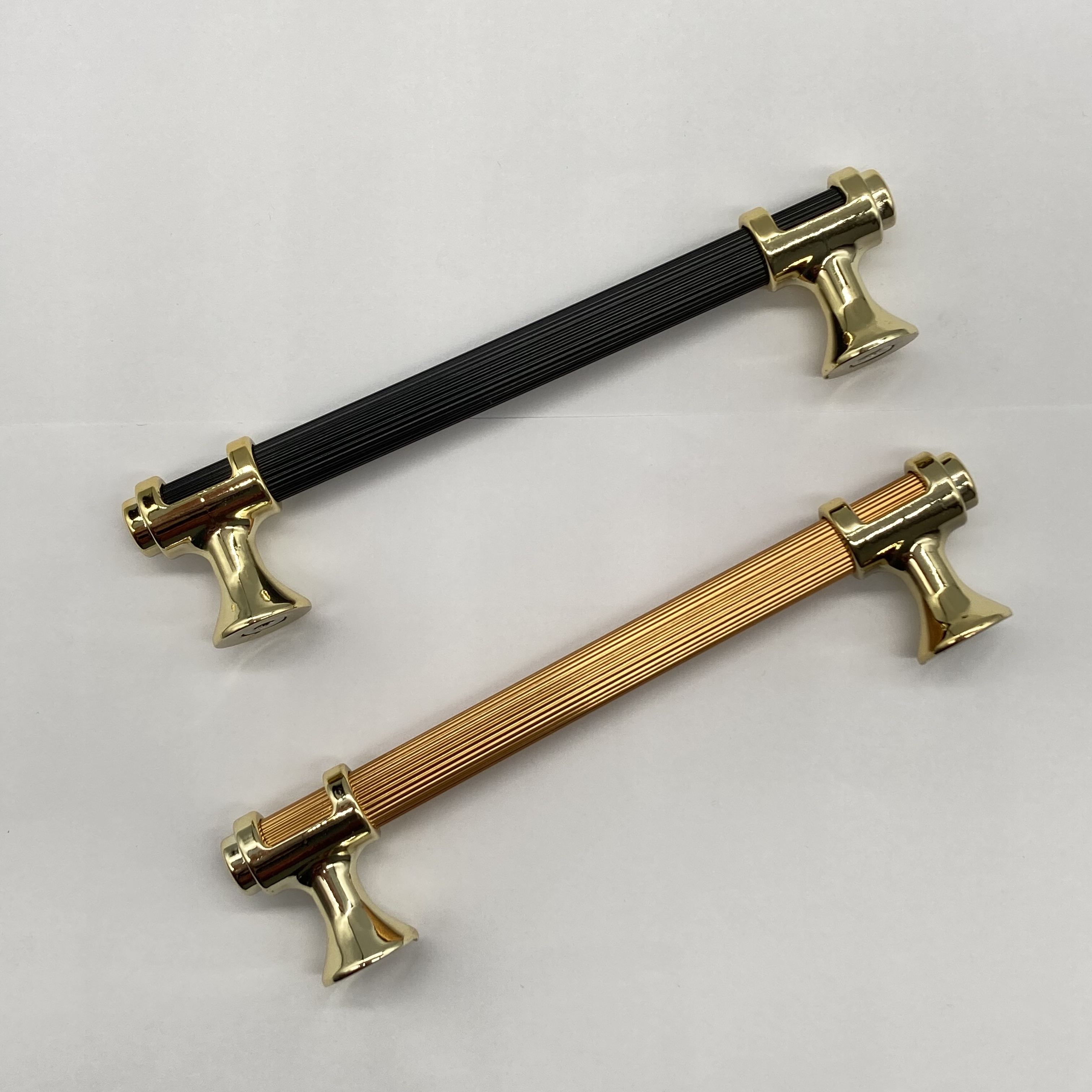 XVB Factory High Quality Luxury Round Minimalist Design Wardrobe Kitchen Cabinet Pulls Handles Furniture Drawer