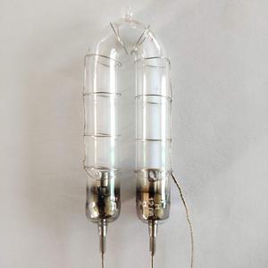 Tubo de Xenón de Repuesto para Luces de Advertencia, Balizas y Barras de Luz con Flexibilidad de Adaptación y Continuidad de la Serie Anterior - Product Image 2