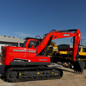 VENTE CHAUDE Excavatrice d'occasion originale Doosan DX140, système hydraulique de bonne qualité, machine robuste prête à l'emploi, moteur et boîte de vitesses 2023 - Product Image 1
