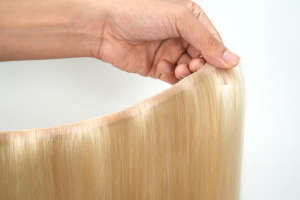 Extensiones de Cabello Brasileño de Alta Calidad XO, Trama Invisible con Doble Trama de Mariposa, Color Rubio, Cabello Humano Seleccionado a Mano - Product Image 3