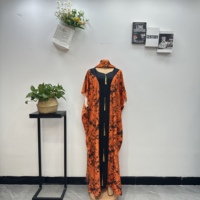 Nouvelle Robe Maxi Abaya Africaine Imprimée Tie-Dye d'Été avec Détails à Pompons, Anti-Plis, Séchage Rapide, et Foulard Assorti