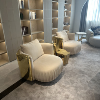 Design moderne avec garniture en laiton doré, adapté aux meubles de salon de maison ou d'hôtel, chaises longues en cuir de luxe
