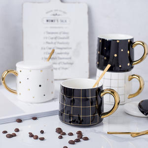Taza <span class=keywords><strong>de</strong></span> café <span class=keywords><strong>de</strong></span> oficina geométrica <span class=keywords><strong>de</strong></span> cerámica creativa nórdica en blanco y negro con tapa, para hombre y mujer, <span class=keywords><strong>de</strong></span> alta calidad. - Product Image 1