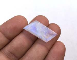 หินมูนสโตนสีรุ้งธรรมชาติผิวเรียบแฟนซีทรงหลังเบี้ยสำหรับทำจี้ไฟสีฟ้าขายส่งผู้ผลิตของแท้คุณภาพสูง - Product Image 2