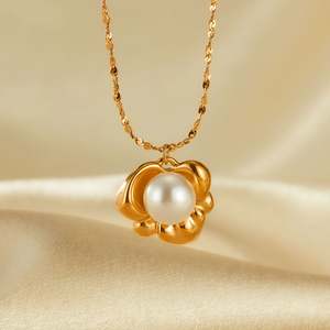 French Style Stainless Steel Gold Plated Pearl Bead <b>Statement</b> <b>Necklace</b> for Women Fashion Jewelry Link Chain Flower Shape - Product Image 3