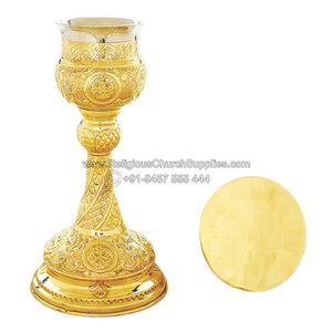 Juego de cáliz y patena de latón tallado a mano modelo - Product Image 2