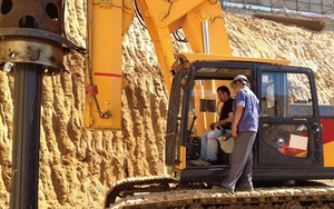 Xr130e <span class=keywords><strong>cfa</strong></span> Đóng cọc máy móc 169kw Giàn Khoan giếng nước giá 130knm Giàn Khoan để bán - Product Image 3