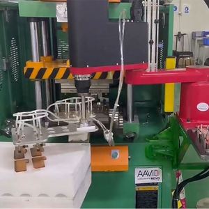 บริการบูรณาการสายการประกอบหุ่นยนต์อุตสาหกรรมใหม่ พร้อมระบบ PLC มอเตอร์ เกียร์บ็อกซ์ และสายพานลำเลียงเพื่อการผลิตที่มีประสิทธิภาพ - Product Image 5
