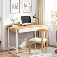 Bureau d'ordinateur de style moderne pour le bureau, table d'écriture et de travail avec tiroirs, bureau à domicile