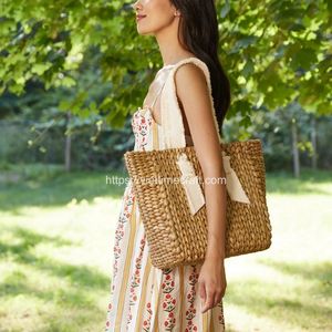 Bolsa de Playa Tejida Personalizada de Diseño Moderno y Sostenible, Hecha de Jacinto de Agua, con Dos Asas, Alta Calidad, Venta al por Mayor - Product Image 5