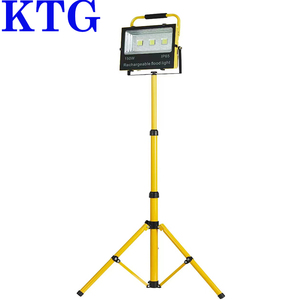 Projecteur LED <span class=keywords><strong>solaire</strong></span> rechargeable de 200 watts avec trépied/support de 2 mètres, projecteur <span class=keywords><strong>solaire</strong></span> à LED haute efficacité - Product Image 3