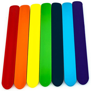 แถบรัดข้อมือออกกำลังกายแม่เหล็กสำหรับงานปาร์ตี้สายรัดข้อมือซิลิโคนรัดข้อมือแบบตบตีโลโก้ได้ตามต้องการจากโรงงาน - Product Image 6