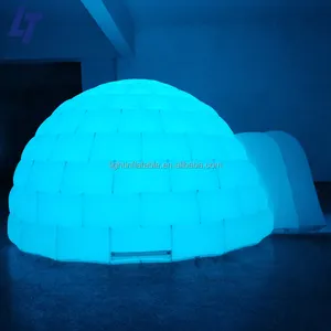 Xách Tay Tuỳ Chỉnh Inflatable Snow Fort Yard Trang Trí Với Đèn Led