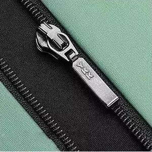 Gilet de cyclisme unisexe DEZE coupe-vent à fermeture éclair intégrale, coupe ajustée, style personnalisable, compatible avec les événements multi-scénarios et l'entraînement en club - Product Image 6