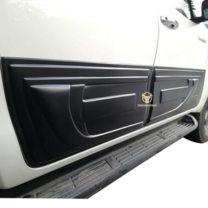 Revestimiento Lateral de Puerta de Coche Negro Mate ABS para <span class=keywords><strong>Hilux</strong></span> Revo 2015 2016 2017 <span class=keywords><strong>Hilux</strong></span> Rocco 2018 2019 4x4 Accesorios Exteriores para Automóviles - Product Image 3