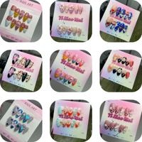 Kuku Palsu Almond Buatan Tangan Warna Pastel 3D Bunga Ombre Gradasi Kuku Palsu Lucu Mengkilap Full Cover Manikur