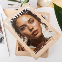 Palette de maquillage professionnelle portable 6 couches pour le visage, avec fards à paupières multicolores, illuminateur, contour, blush et gloss à lèvres
