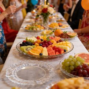Assiettes en plastique jetables transparentes robustes, texture martelée, bord ondulé, pour mariage, restauration, banquet, vente en gros - Product Image 4