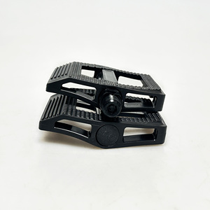 Pédales de vélo d'exercice légères Spinning Bicycle Spin Pedal avec Toe-Strip Pièces de vélo PP Pédale de vélo <span class=keywords><strong>amovible</strong></span> légère - Product Image 6