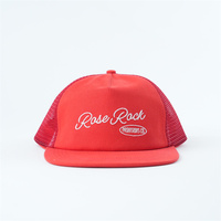 Gorra de 5 Paneles sin Estructura de Alta Calidad con Visera Plana y Logotipo Bordado Personalizado, Parte Trasera de Malla