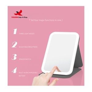Miroir de maquillage LED rechargeable à trois modes d'éclairage, rotation à 360 degrés, vente chaude en usine, avec couvercle imperméable antidérapant - Product Image 5