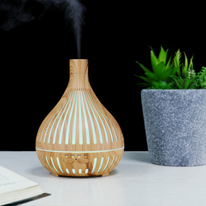 Difusor de Aroma con Aspecto de Madera, 400 ml, Humidificador con Alimentación USB y Temporizador para Uso en el Hogar y la Oficina - Product Image 1